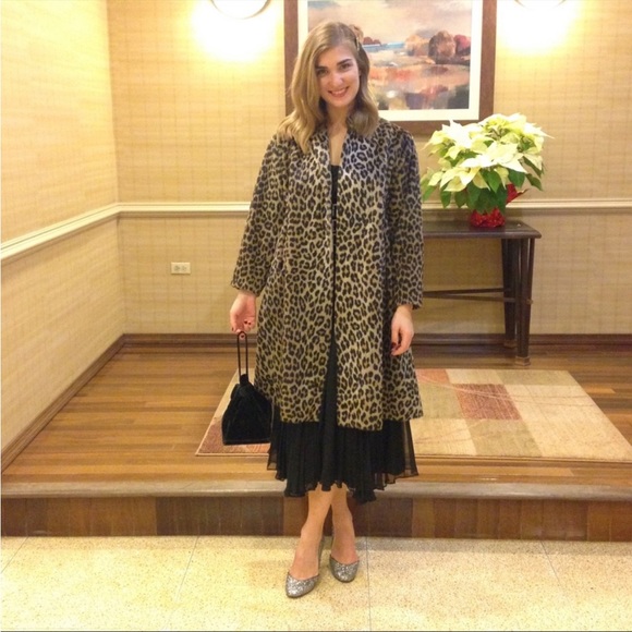 Vintage Jackets & Blazers - Vintage Leopard Print Faux Fur Swing Evening Coat Jacket